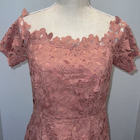 Lord & Taylor Design Lab off the shoulder floral lace Dress - Size M - Picture 2 of 9